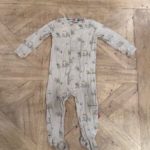 Magnetic Me Gray Animal Print Kids Footie